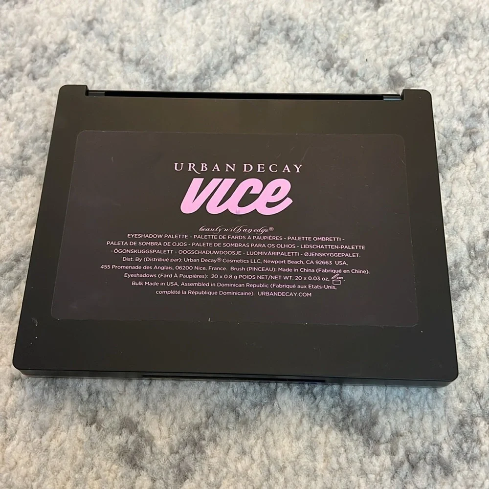 Urban Decay Vice Eyeshadowow Palette